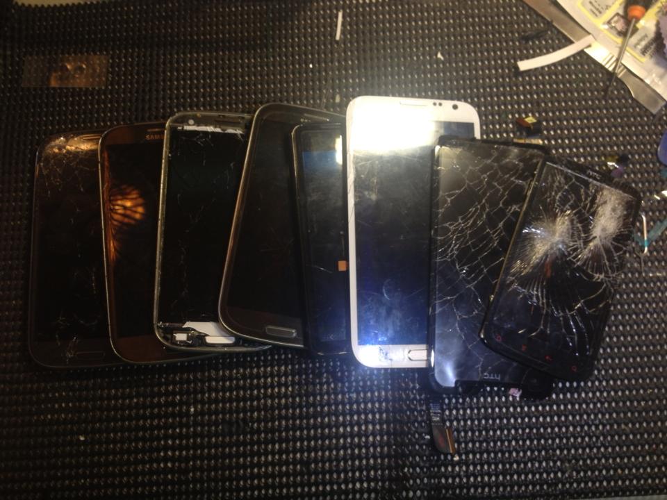 手機螢幕破裂-e機通 手機螢幕破裂-e機通